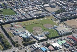 新川水再生プラザ内運動施設　概観写真